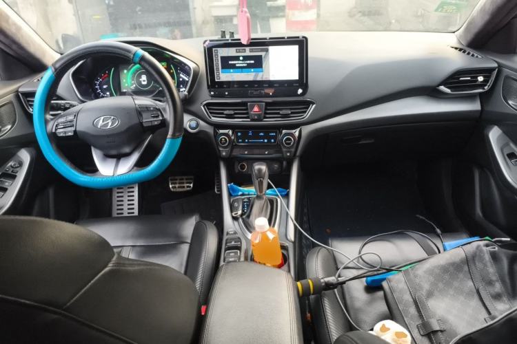 Used Hyundai Lafesta 2019 280TGDi Smart Speed Version China VI Standard Center Console