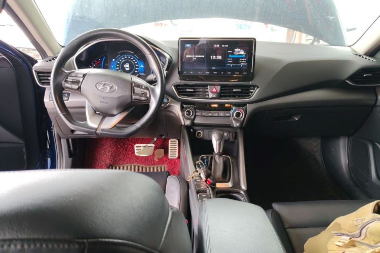 Used Hyundai Lafesta 2019 280TGDi Sport Edition China VI Center Console