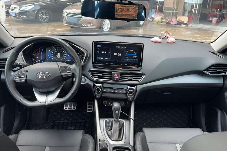 Used Hyundai Lafesta 2019 280TGDi Sport Edition China VI Center Console