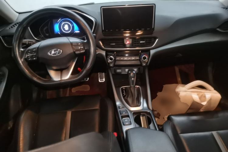 Used Hyundai Lafesta 2019 280TGDi Sport Edition China VI Center Console