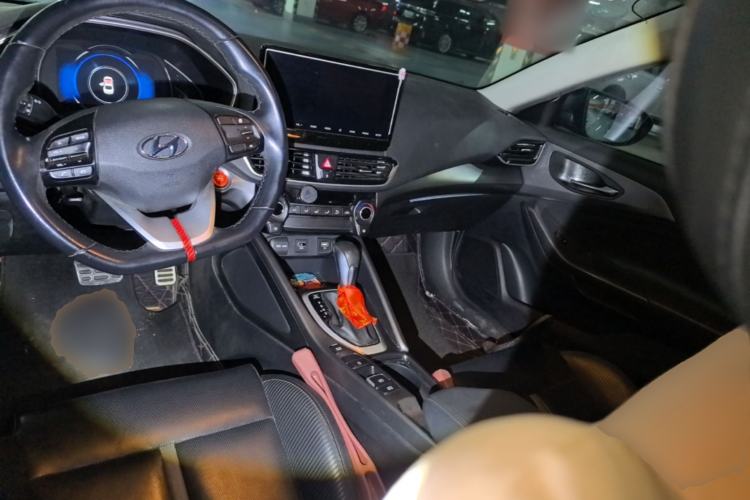 Used Hyundai Lafesta 2019 280TGDi Sport Edition China V Standard Center Console