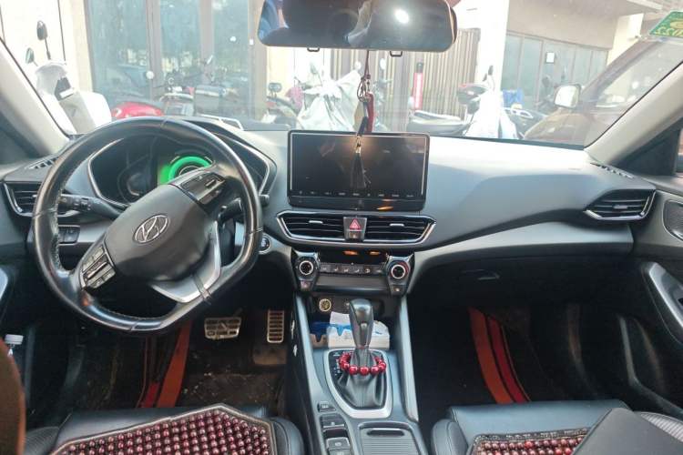Used Hyundai Lafesta 2019 280TGDi Sport Edition China VI Center Console