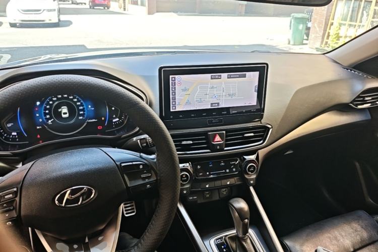 Used Hyundai Lafesta 2019 280TGDi Smart Speed Version China VI Standard Center Console