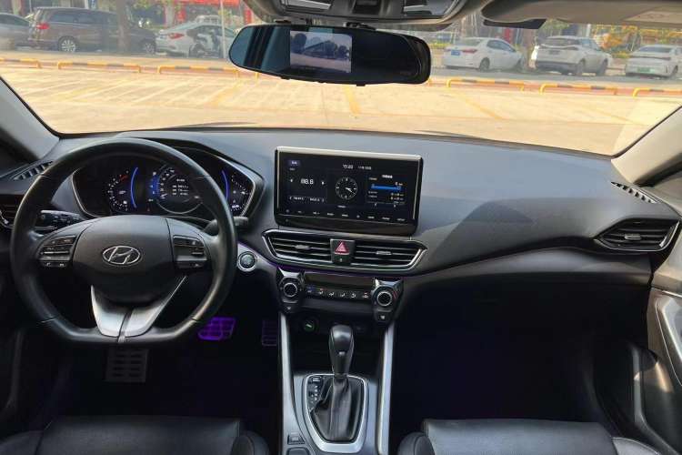 Used Hyundai Lafesta 2019 280TGDi Sport Edition China V Standard Center Console