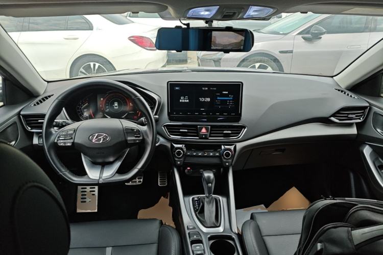 Used Hyundai Lafesta 2019 280TGDi Sport Edition China VI Center Console