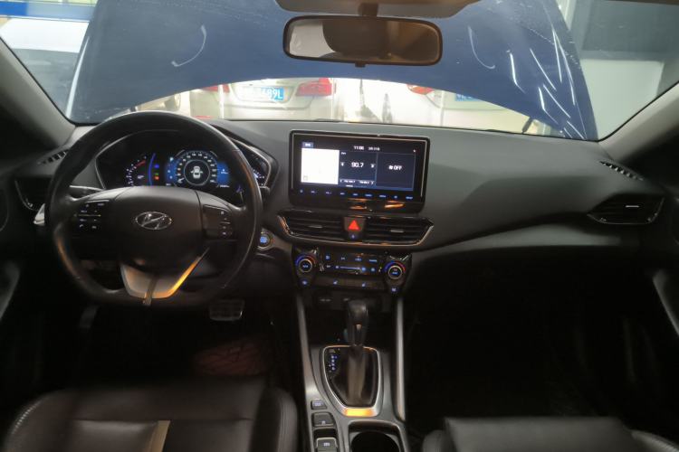 Used Hyundai Lafesta 2019 280TGDi Smart Speed Version China VI Standard Center Console