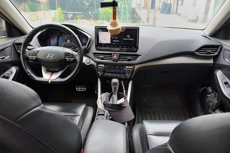 Used Hyundai Lafesta 2019 280TGDi Smart Speed Version China V Standard Center Console