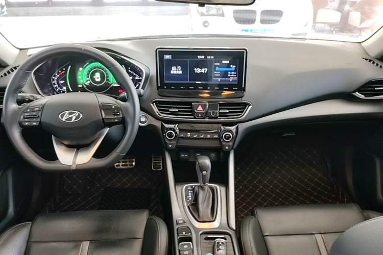 Used Hyundai Lafesta 2019 280TGDi Sport Edition China VI Center Console