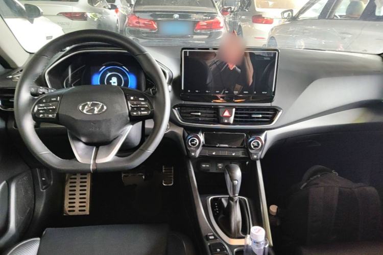 Used Hyundai Lafesta 2019 280TGDi Smart Speed Version China VI Standard Center Console
