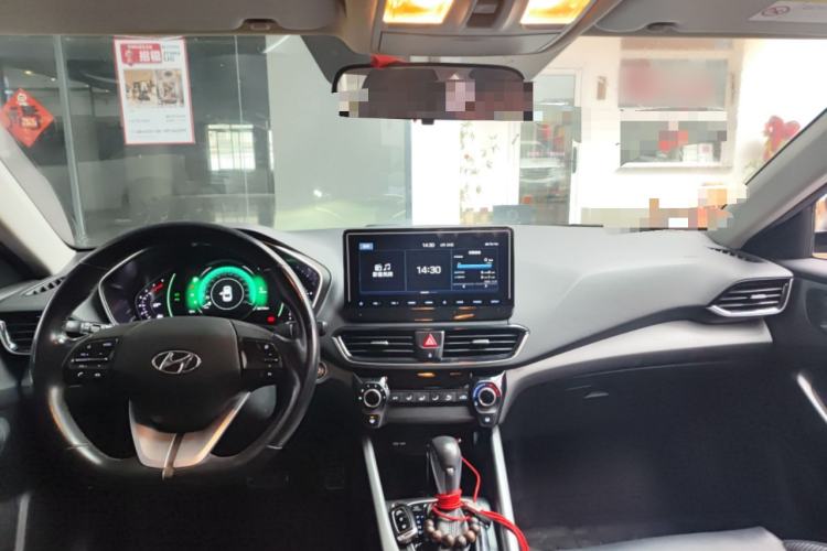 Used Hyundai Lafesta 2019 280TGDi Sport Edition China VI Center Console