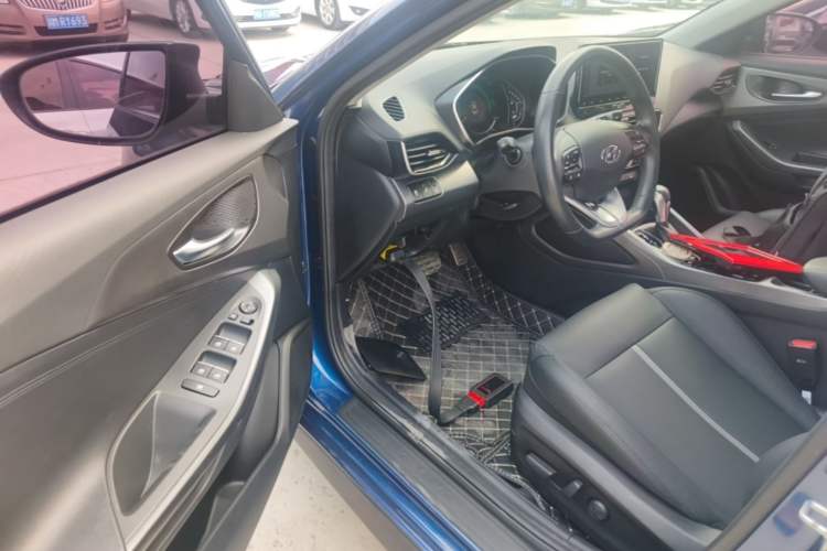 Used Hyundai Lafesta 2019 280TGDi Smart Speed Version China VI Standard Driver Seat