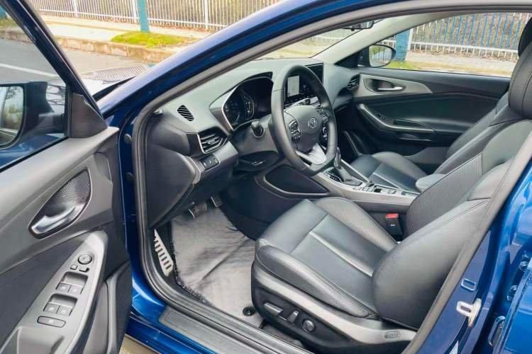 Used Hyundai Lafesta 2019 280TGDi Smart Speed Version China VI Standard Driver Seat