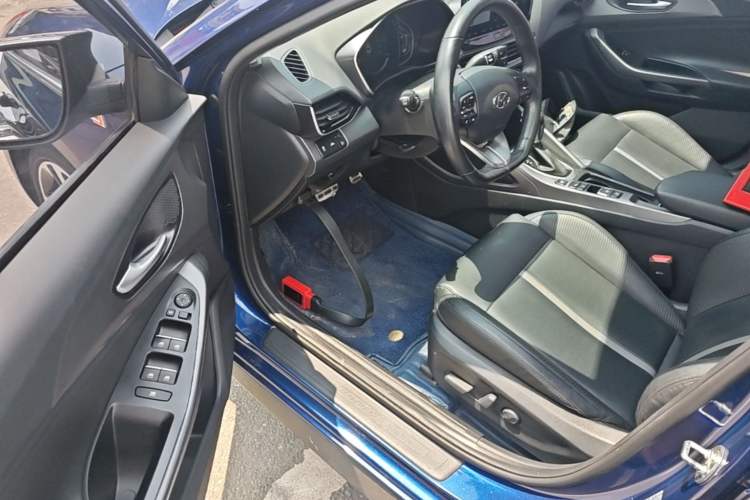 Used Hyundai Lafesta 2019 280TGDi Smart Edition China VI Standard Driver Seat