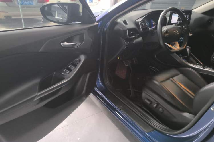 Used Hyundai Lafesta 2019 280TGDi Smart Speed Version China VI Standard Driver Seat