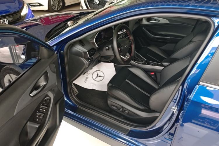 Used Hyundai Lafesta 2019 280TGDi Smart Speed Version China VI Standard Driver Seat
