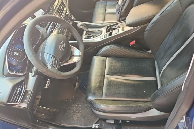 Used Hyundai Lafesta 2019 280TGDi Smart Speed Version China VI Standard Driver Seat