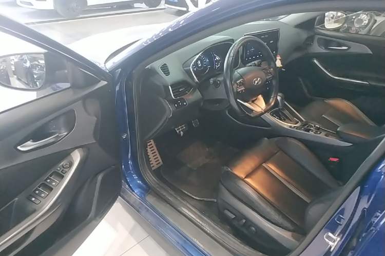 Used Hyundai Lafesta 2019 280TGDi Smart Speed Version China VI Standard Driver Seat