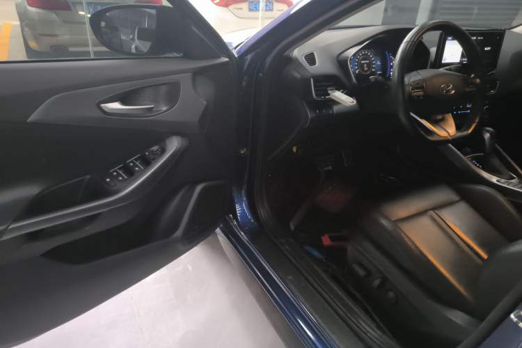 Used Hyundai Lafesta 2019 280TGDi Smart Speed Version China VI Standard Driver Seat