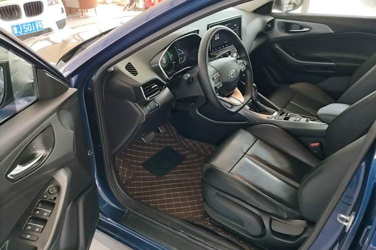 Used Hyundai Lafesta 2019 280TGDi Sport Edition China VI Driver Seat