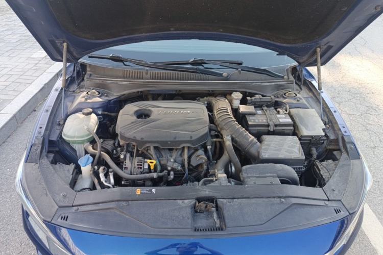 Used Hyundai Lafesta 2019 280TGDi Smart Speed Version China VI Standard Engine Bay