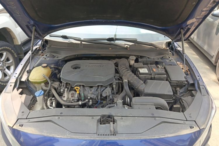 Used Hyundai Lafesta 2019 280TGDi Smart Speed Version China VI Standard Engine Bay