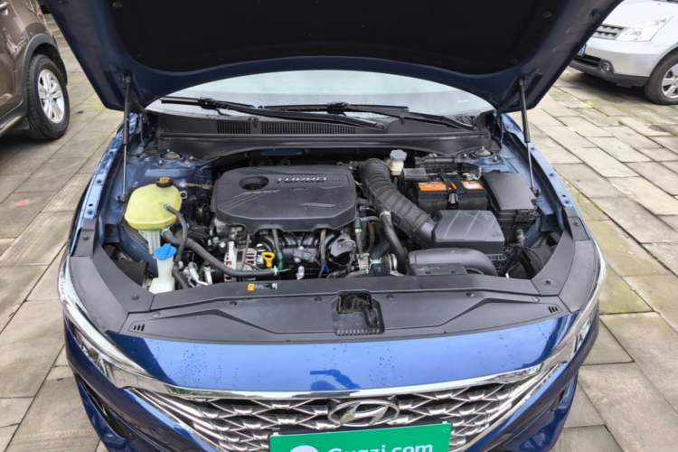 Used Hyundai Lafesta 2019 280TGDi Smart Speed Version China VI Standard Engine Bay