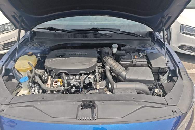 Used Hyundai Lafesta 2019 280TGDi Smart Edition China VI Standard Engine Bay