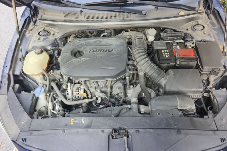 Used Hyundai Lafesta 2019 280TGDi Smart Speed Version China VI Standard Engine Bay