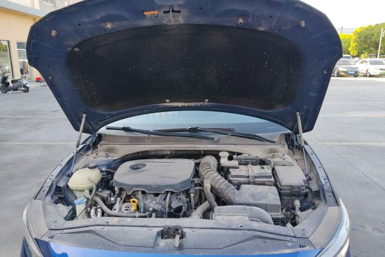 Used Hyundai Lafesta 2019 280TGDi Smart Speed Version China VI Standard Engine Bay