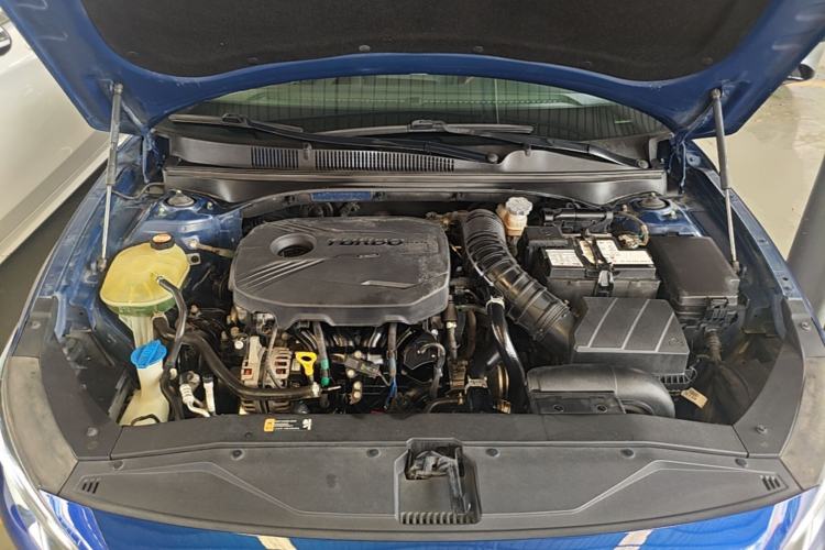 Used Hyundai Lafesta 2019 280TGDi Smart Speed Version China VI Standard Engine Bay