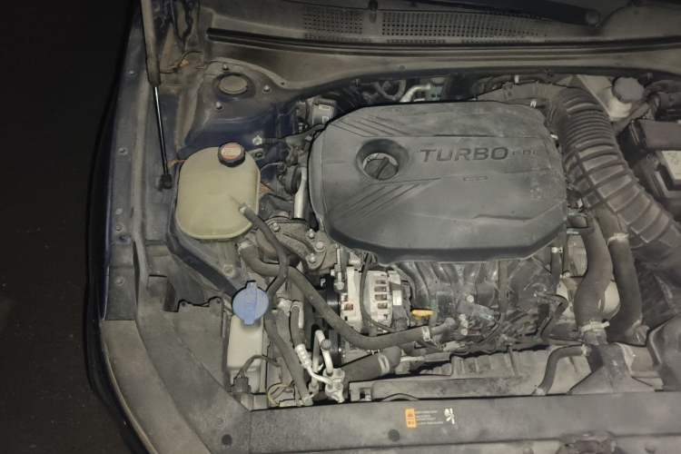 Used Hyundai Lafesta 2019 280TGDi Smart Speed Version China VI Standard Engine Bay Right