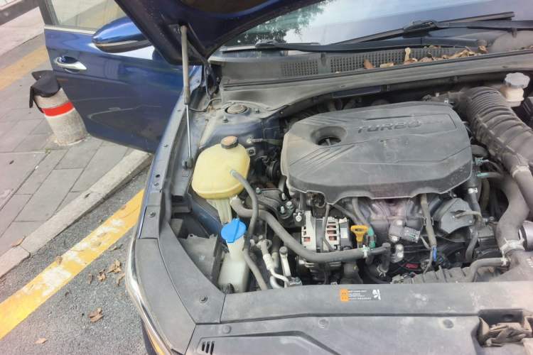 Used Hyundai Lafesta 2019 280TGDi Smart Speed Version China VI Standard Engine Bay Right