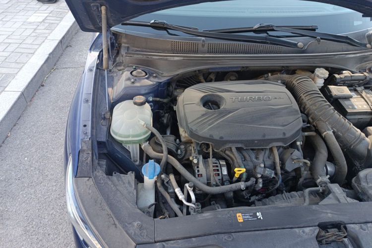 Used Hyundai Lafesta 2019 280TGDi Smart Speed Version China VI Standard Engine Bay Right