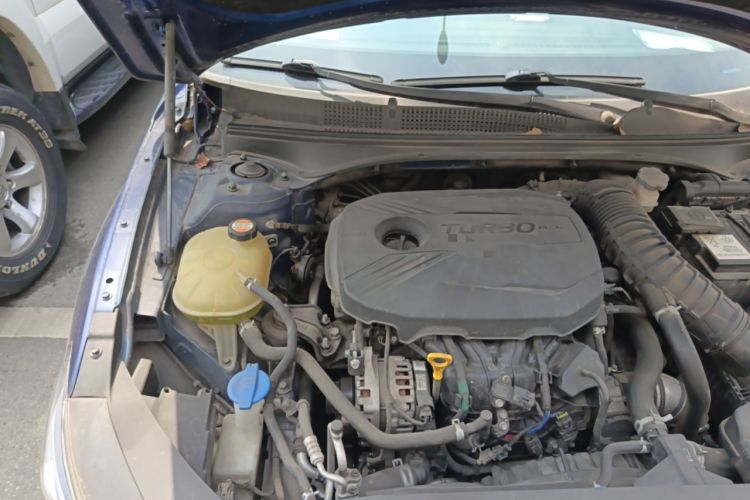 Used Hyundai Lafesta 2019 280TGDi Smart Speed Version China VI Standard Engine Bay Right