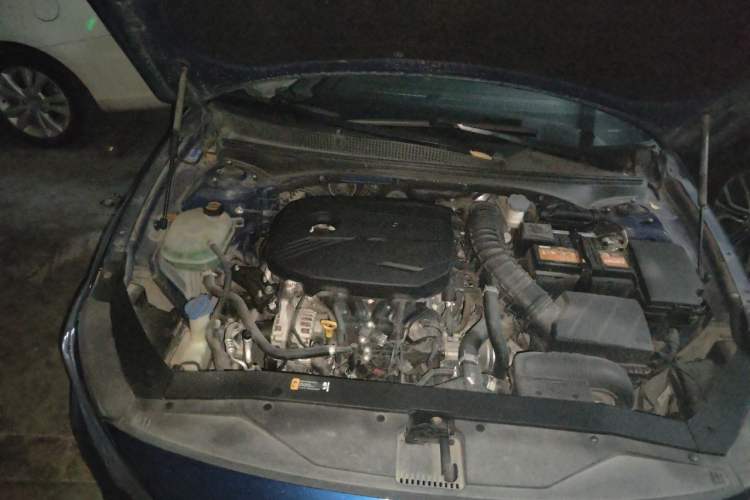Used Hyundai Lafesta 2019 280TGDi Smart Speed Version China VI Standard Engine Bay Right