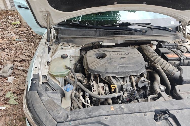 Used Hyundai Lafesta 2019 280TGDi Smart Speed Version China VI Standard Engine Bay Right
