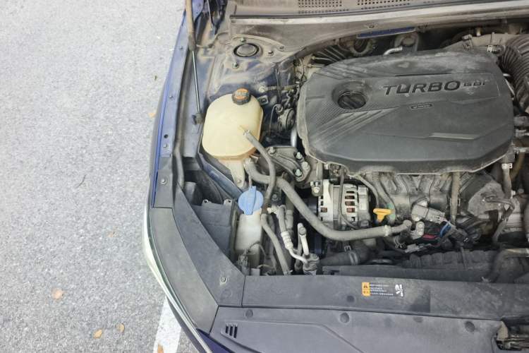 Used Hyundai Lafesta 2019 280TGDi Smart Speed Version China VI Standard Engine Bay Right