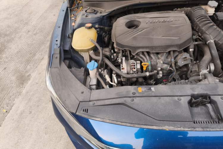 Used Hyundai Lafesta 2019 280TGDi Smart Speed Version China VI Standard Engine Bay Right