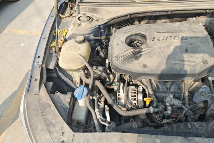 Used Hyundai Lafesta 2019 280TGDi Sport Edition China VI Engine Bay Right