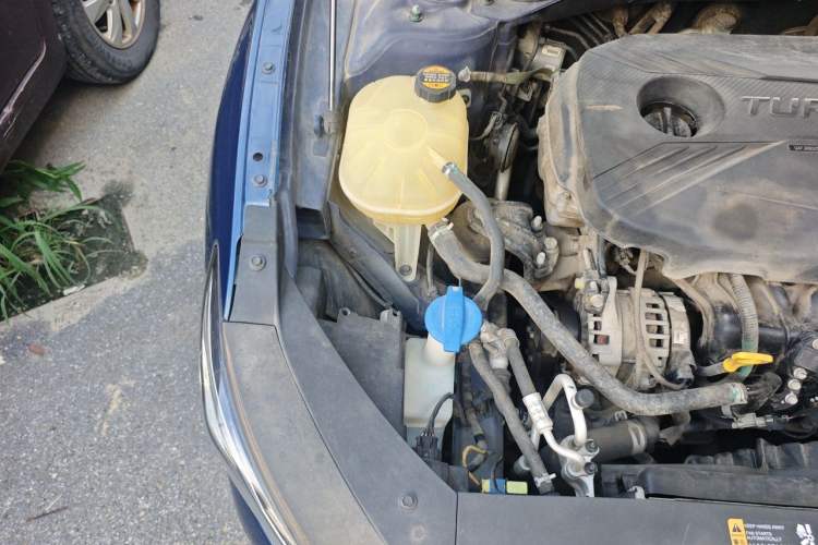 Used Hyundai Lafesta 2019 280TGDi Sport Edition China VI Engine Bay Right