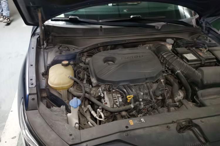 Used Hyundai Lafesta 2019 280TGDi Smart Speed Version China VI Standard Engine Bay Right