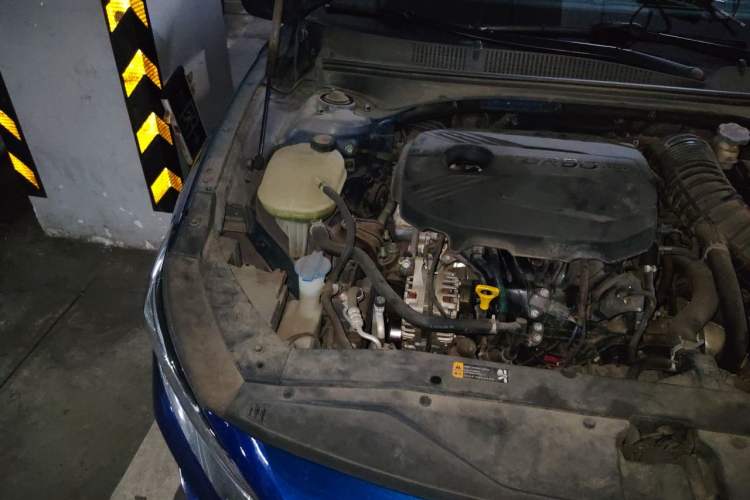 Used Hyundai Lafesta 2019 280TGDi Smart Edition China VI Standard Engine Bay Right