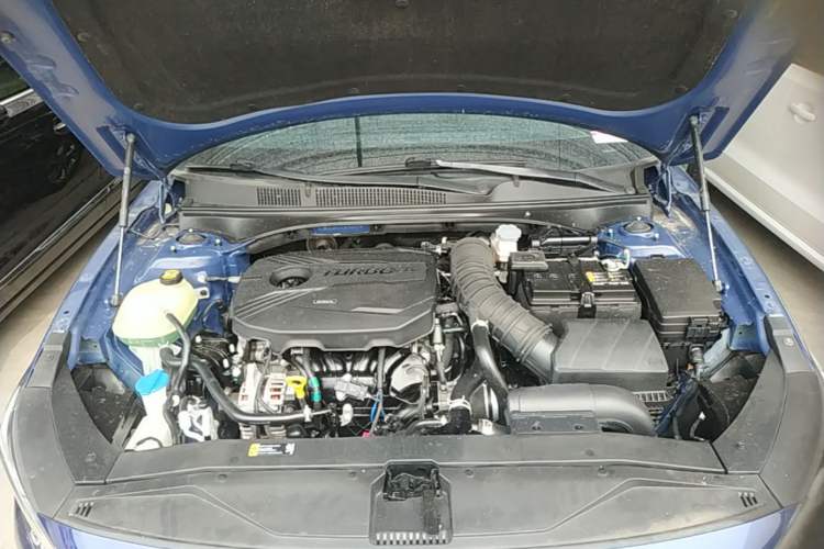 Used Hyundai Lafesta 2019 280TGDi Smart Speed Version China VI Standard Engine Bay