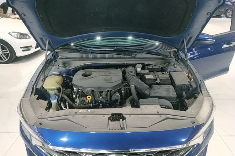 Used Hyundai Lafesta 2019 280TGDi Smart Speed Version China VI Standard Engine Bay