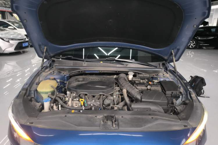 Used Hyundai Lafesta 2019 280TGDi Smart Speed Version China VI Standard Engine Bay