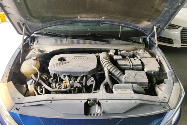 Used Hyundai Lafesta 2019 280TGDi Smart Speed Version China VI Standard Engine Bay