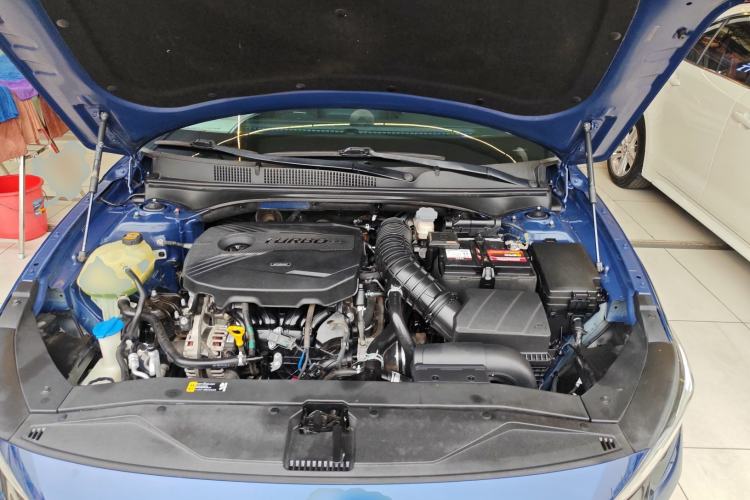 Used Hyundai Lafesta 2019 280TGDi Smart Speed Version China VI Standard Engine Bay