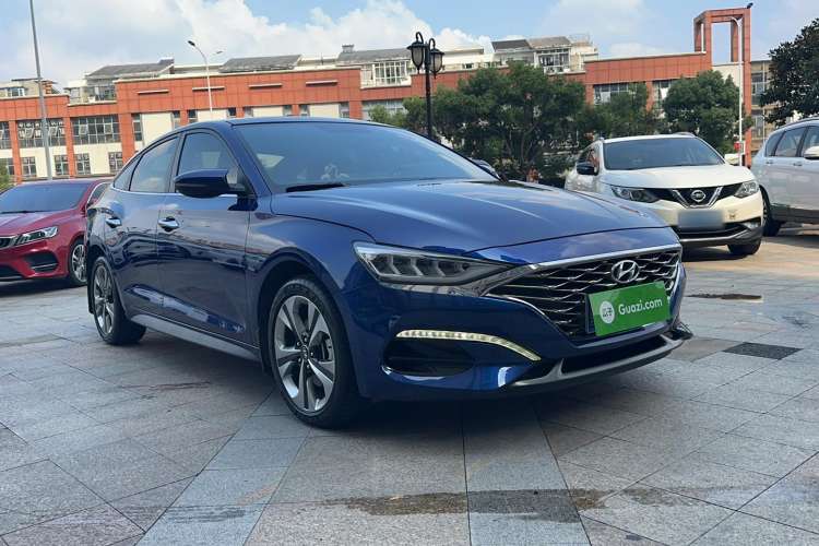 Used Hyundai Lafesta 2019 280TGDi Sport Edition China VI Front Right 45 Deg