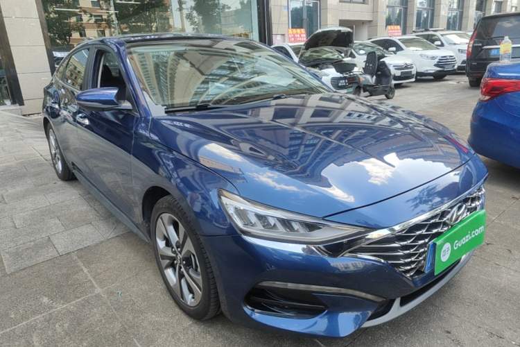 Used Hyundai Lafesta 2019 280TGDi Sport Edition China VI Front Right 45 Deg
