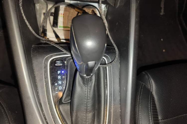Used Hyundai Lafesta 2019 280TGDi Smart Speed Version China VI Standard Gear Lever